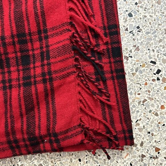 NWT Red tartan plaid wrap skirt wool fringe 2P petite - Picture 2 of 6